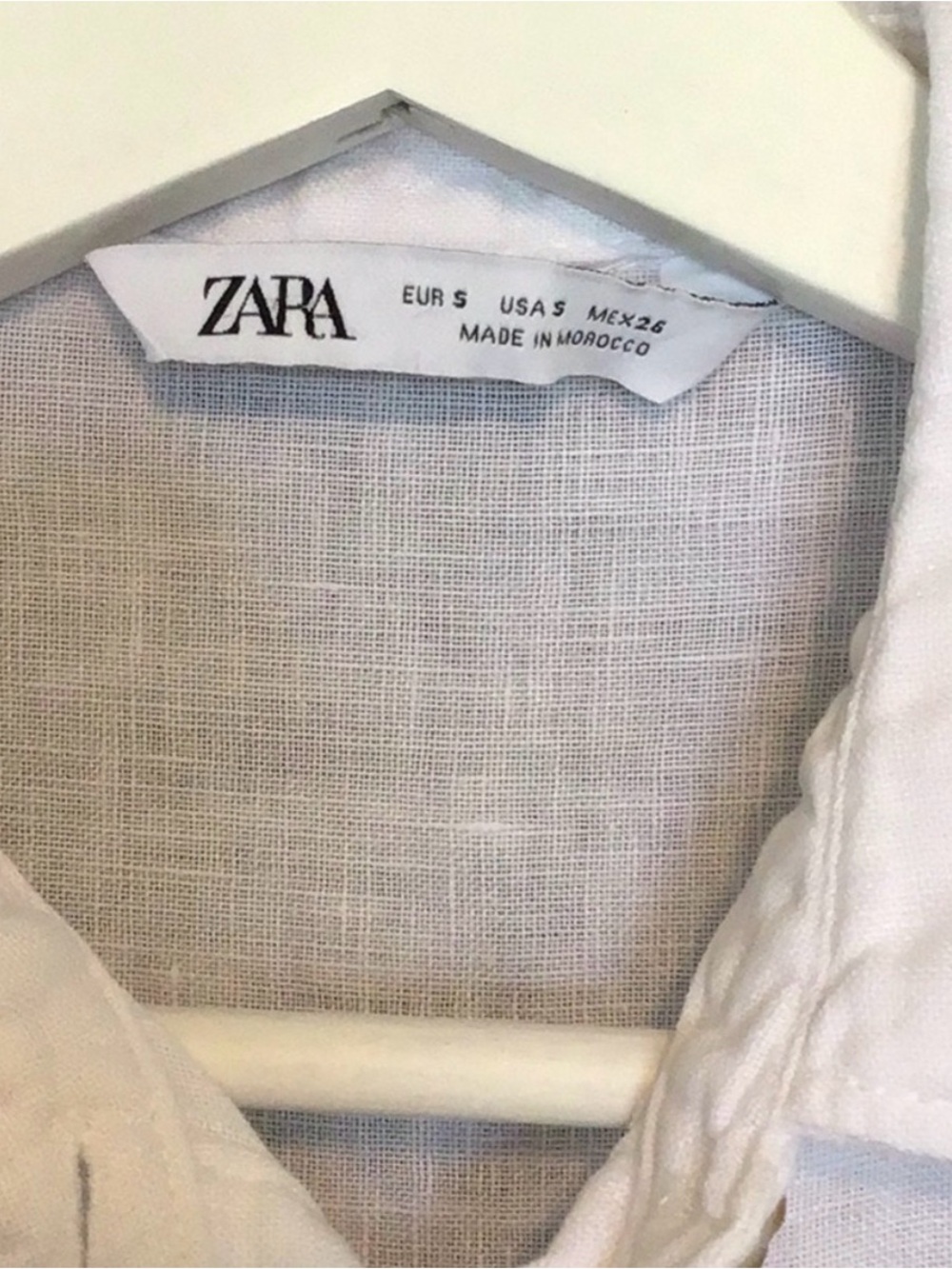 ZARA 100% linen blouse, short cap sleeve, faux shell buttons, Sz S - Picture 3 of 4